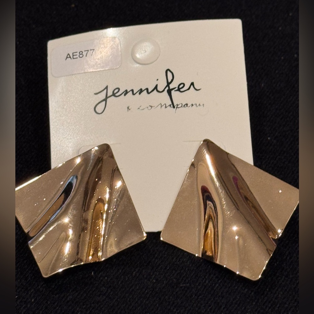 Jennifer and Company Gold-Tone Abstract Earrings 1.75 in BOUTIQUE GLAM - Picture 3 of 6